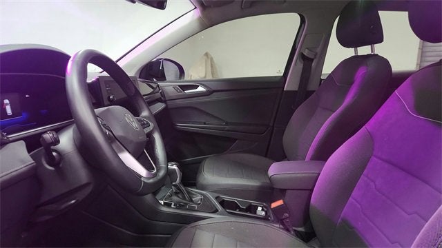 2025 Volkswagen Taos SE Black