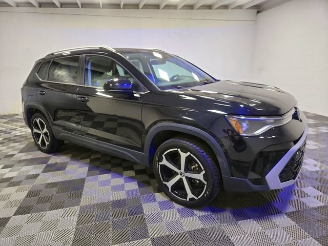 2025 Volkswagen Taos SEL