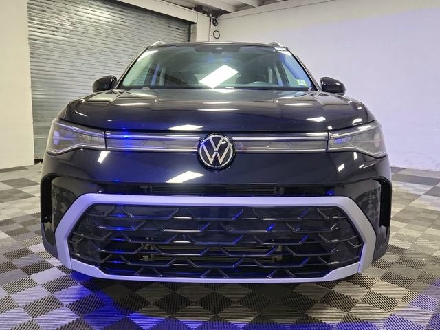 2025 Volkswagen Taos SEL