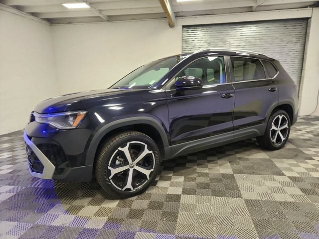 2025 Volkswagen Taos SEL