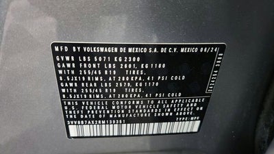 2024 Volkswagen Tiguan SE R-Line Black