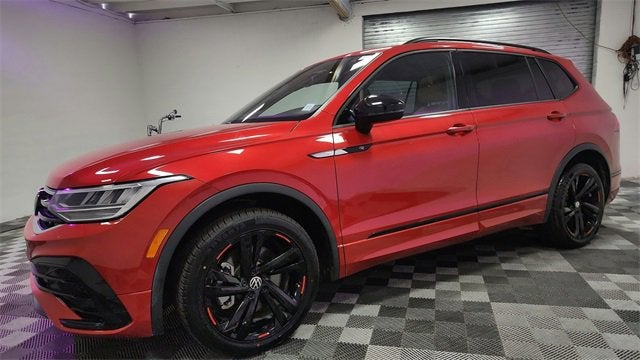 2024 Volkswagen Tiguan SE R-Line Black