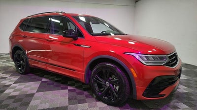 2024 Volkswagen Tiguan SE R-Line Black