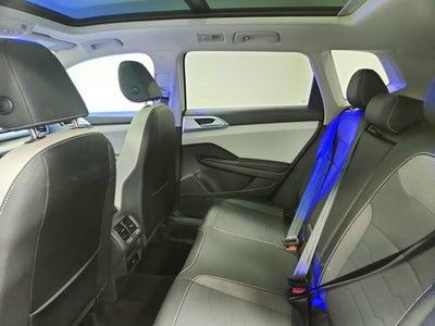 2025 Volkswagen Taos SE