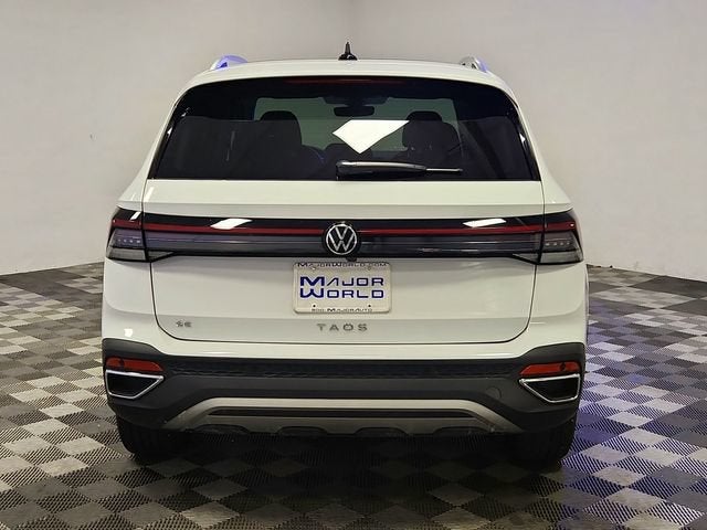 2025 Volkswagen Taos SE
