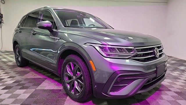 Used 2023 Volkswagen Tiguan SE with VIN 3VVNB7AX7PM068096 for sale in Long Island City, NY