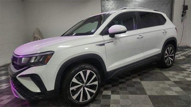 2024 Volkswagen Taos SE