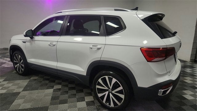 2024 Volkswagen Taos SE
