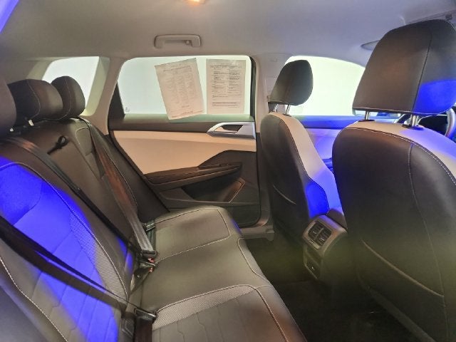 2025 Volkswagen Taos SE