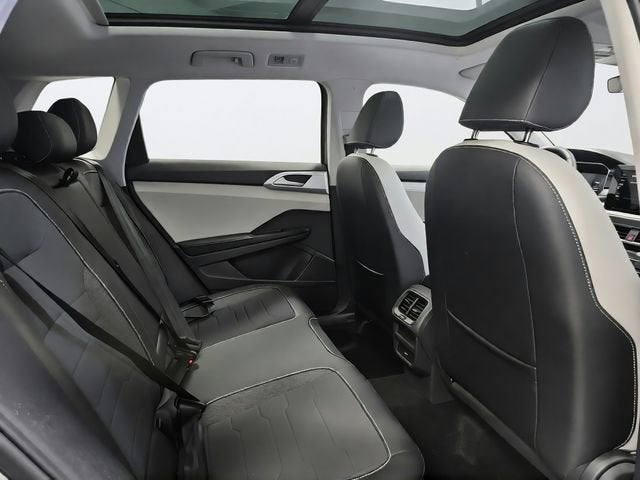 2025 Volkswagen Taos SE