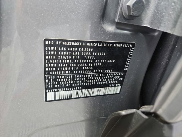 2025 Volkswagen Taos SE