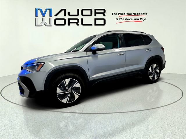 2025 Volkswagen Taos SE