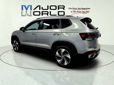 2025 Volkswagen Taos SE
