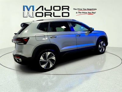 2025 Volkswagen Taos SE