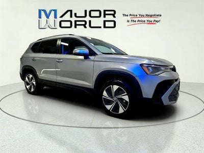 2025 Volkswagen Taos SE