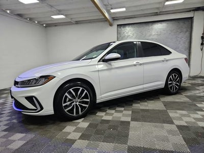 2025 Volkswagen Jetta SE
