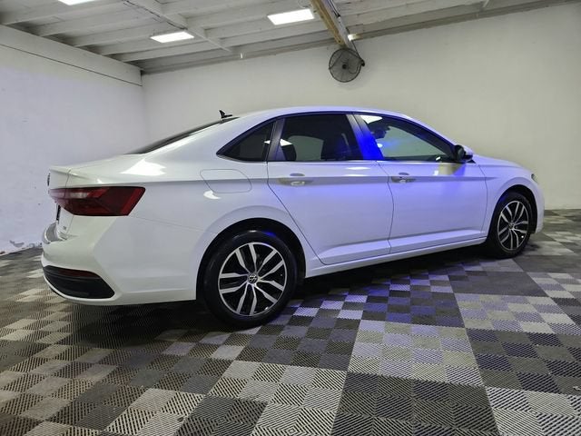 2025 Volkswagen Jetta SE