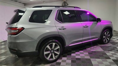 2024 Honda Pilot Touring
