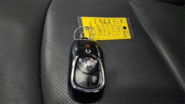 2023 Buick Enclave Essence