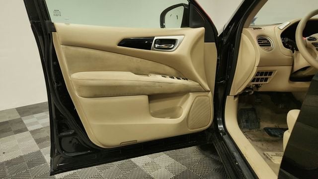 2014 Nissan Pathfinder SV