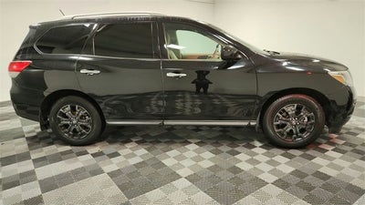 2014 Nissan Pathfinder SV