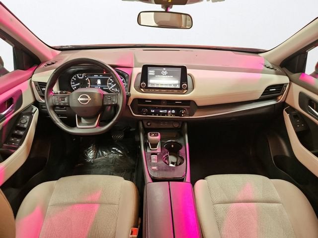 2025 Nissan Rogue SV - Photo 17