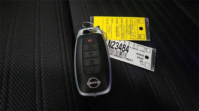 2025 Nissan Rogue Rock Creek