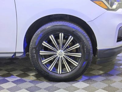 2020 Nissan Pathfinder SV