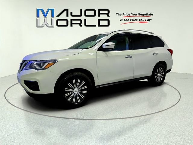 2020 Nissan Pathfinder SV