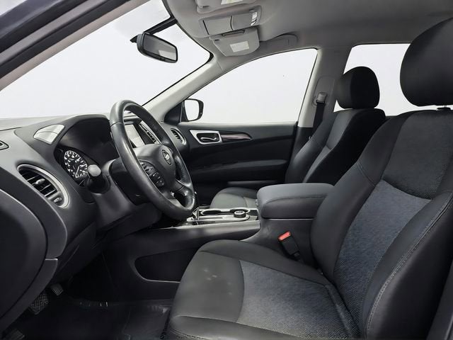 2017 Nissan Pathfinder SV