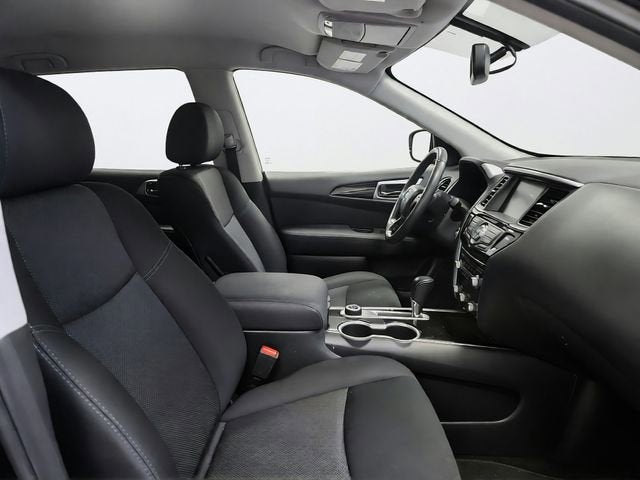 2017 Nissan Pathfinder SV