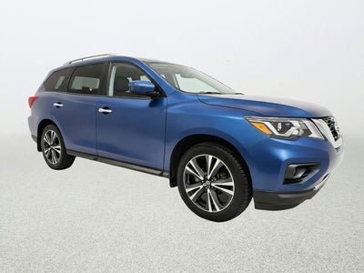 2017 Nissan Pathfinder SV
