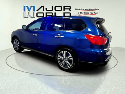 2017 Nissan Pathfinder SV