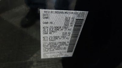 2025 Nissan Pathfinder SV