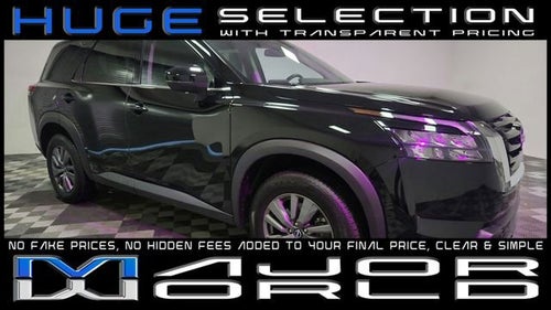 2025 Nissan Pathfinder SV