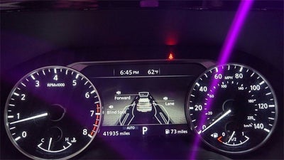 2022 Nissan Pathfinder SV