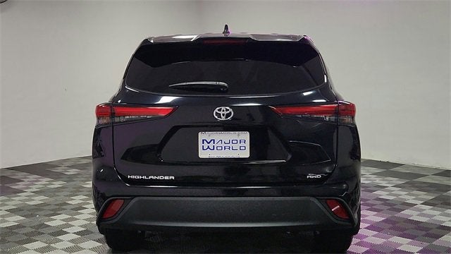 2022 Toyota Highlander L