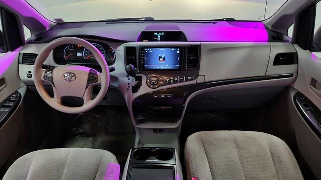 2014 Toyota Sienna LE