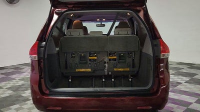 2014 Toyota Sienna LE