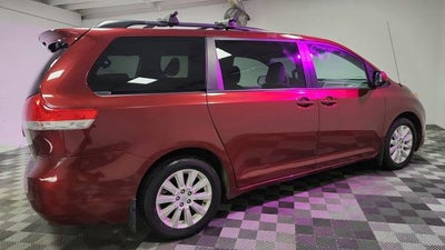 2014 Toyota Sienna LE