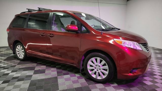 2014 Toyota Sienna LE