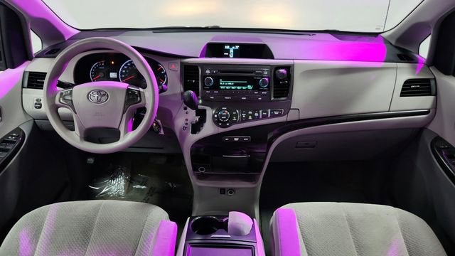 2014 Toyota Sienna LE