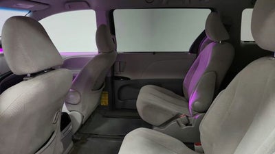2014 Toyota Sienna LE
