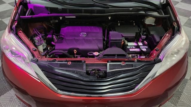 2014 Toyota Sienna LE