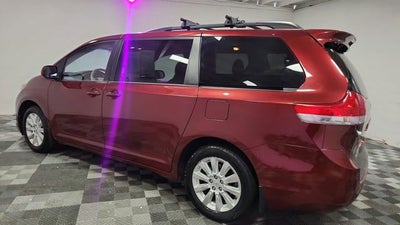 2014 Toyota Sienna LE