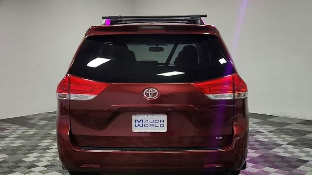 2014 Toyota Sienna LE