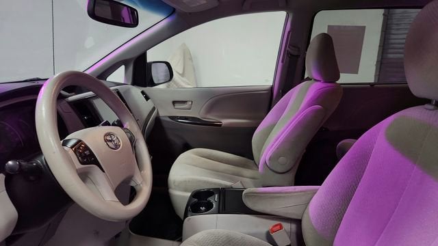 2014 Toyota Sienna LE