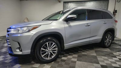 2018 Toyota Highlander SE