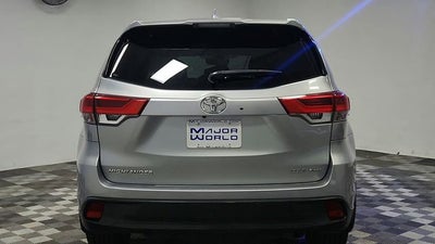 2018 Toyota Highlander SE