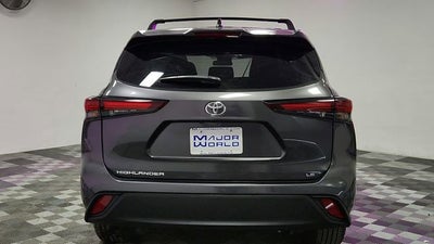 2024 Toyota Highlander LE